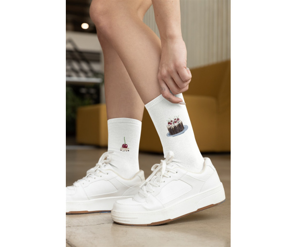 Schwarzwaldmädel Socken- Kirschkuchen
