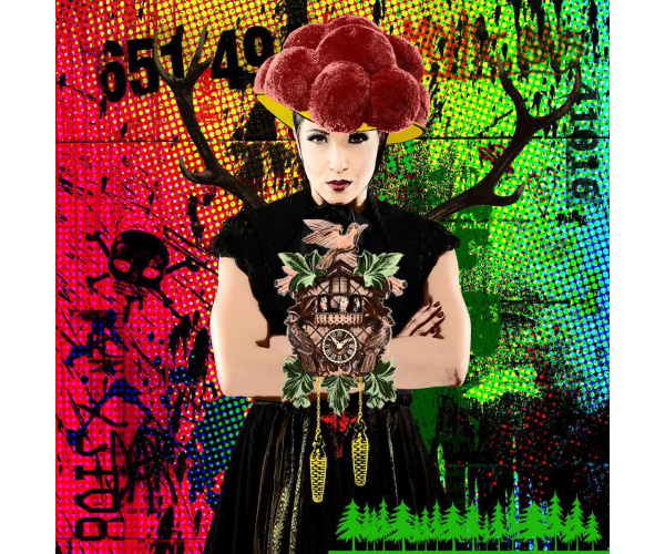 Pop-Art 1 Schwarzwaldmädel mit Uhr und Geweih 60x60 cm