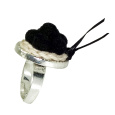 Schwarzwaldmädel Ring silber mit schwarzem Bollenhut